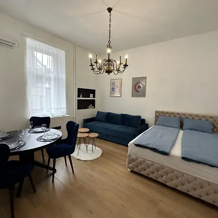 Dusan Knez Mihailova Center Obilicev Venac בלגרד