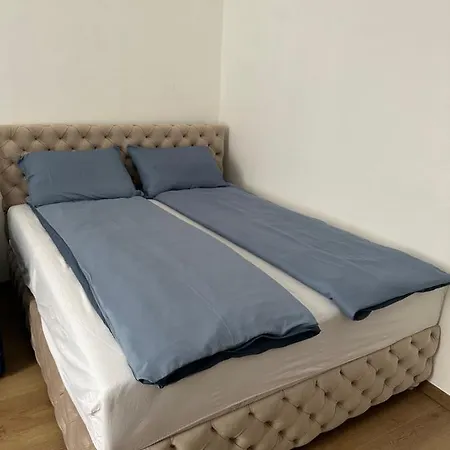 Dusan Knez Mihailova Center Obilicev Venac * בלגרד