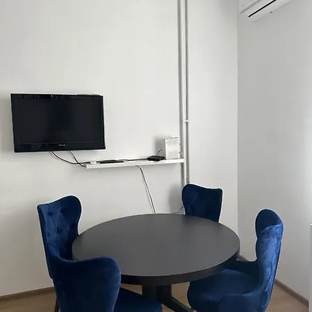 Dusan Knez Mihailova Center Obilicev Venac *